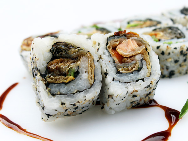 Order Salmon Skin Roll food online from Sushiraw store, Los Angeles on bringmethat.com