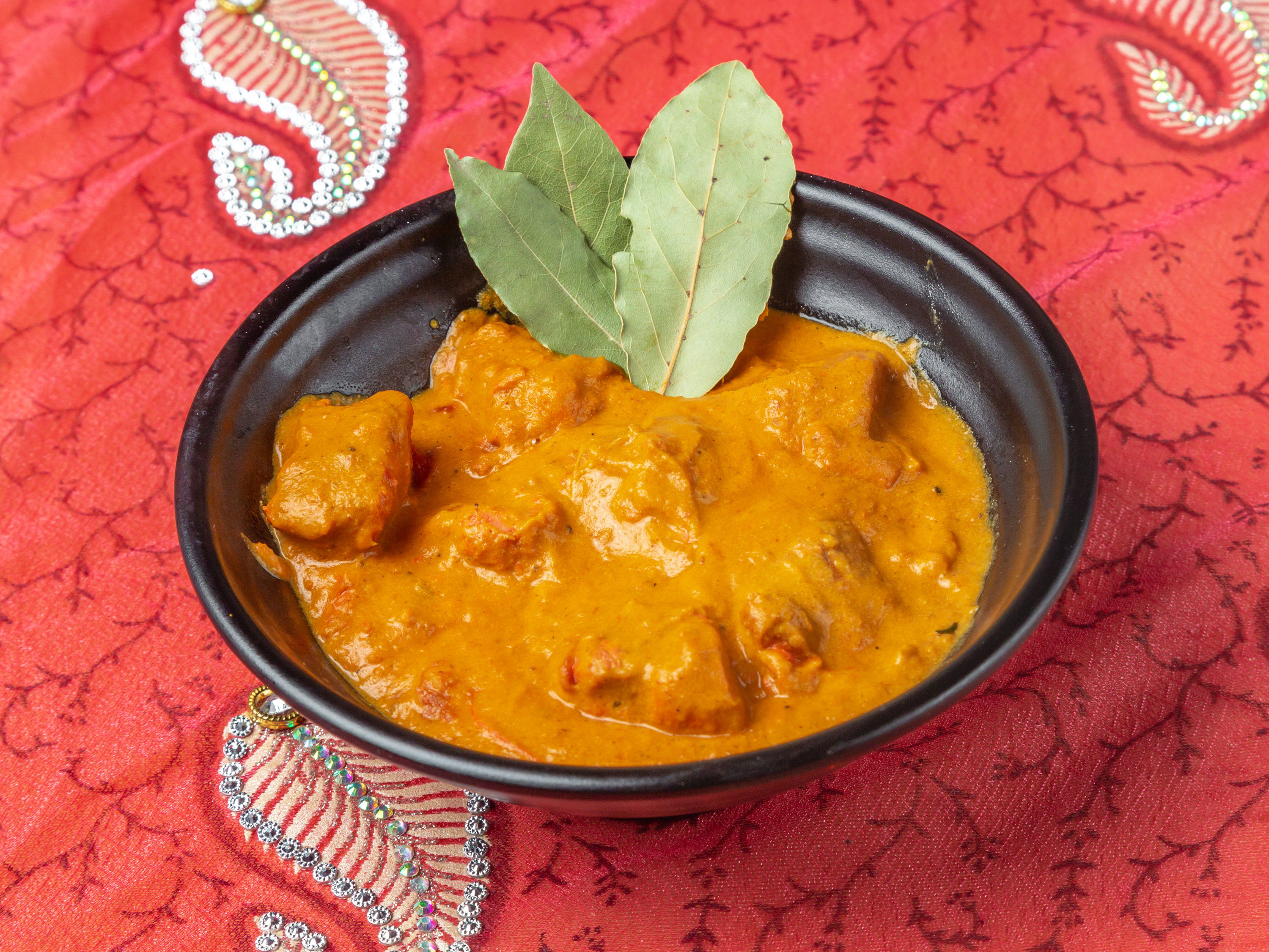 Order Chicken Tikka Masala  food online from Neem Indian Cuisine store, Bronx on bringmethat.com