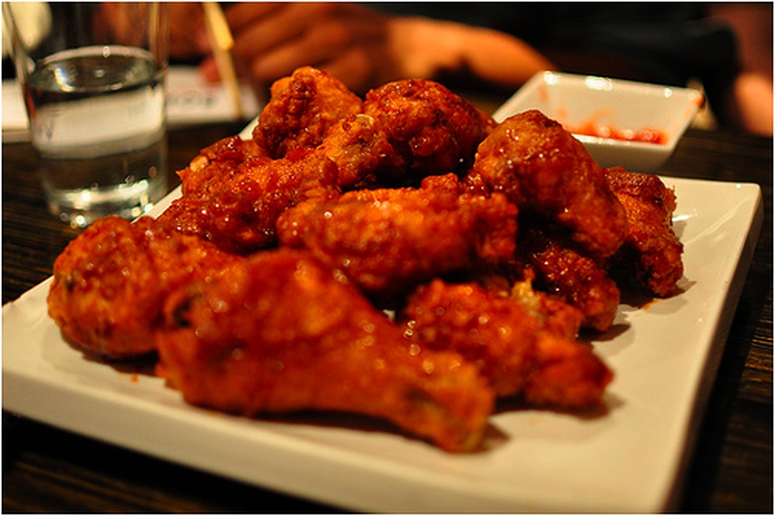 Order Buffalo Wings - Appetizer food online from Pizza Express store, Bristol on bringmethat.com