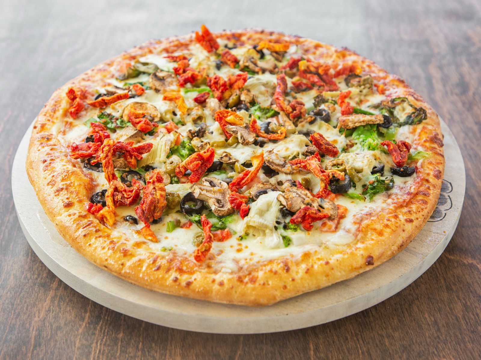 Order Super Veggie (14 Inch) food online from Big Daddy's Pizza store, Salt Lake City on bringmethat.com