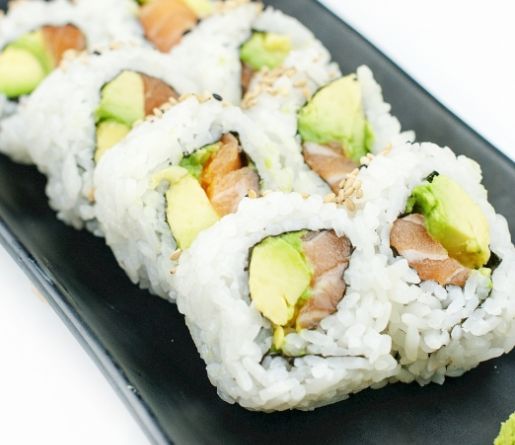 Order Salmon Avocado Roll food online from Fujiyama Hibachi & Sushi store, McAllen on bringmethat.com