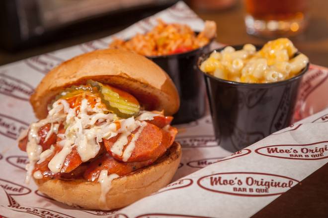Order Smoked Hot Link Sandwich food online from Moe Original Bar B Que store, Englewood on bringmethat.com