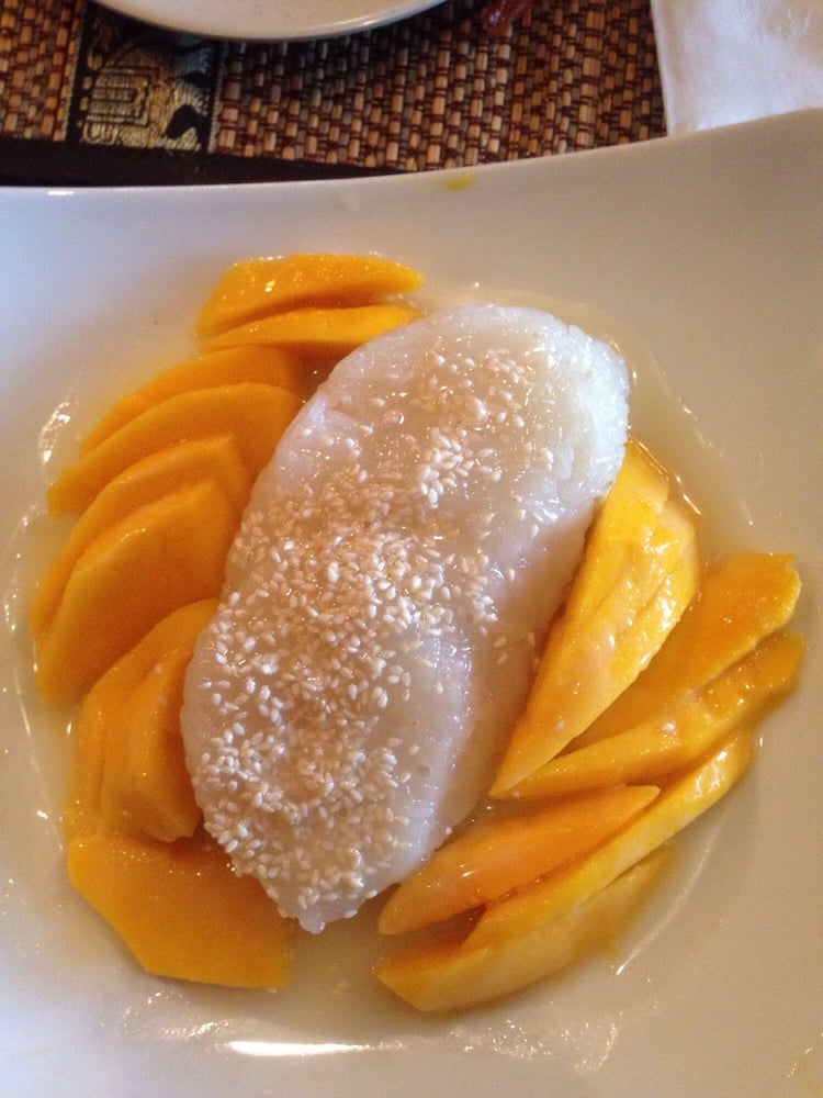 Order Sweet Rice and Mango food online from Lucki Thai Restaurant store, Las Vegas on bringmethat.com