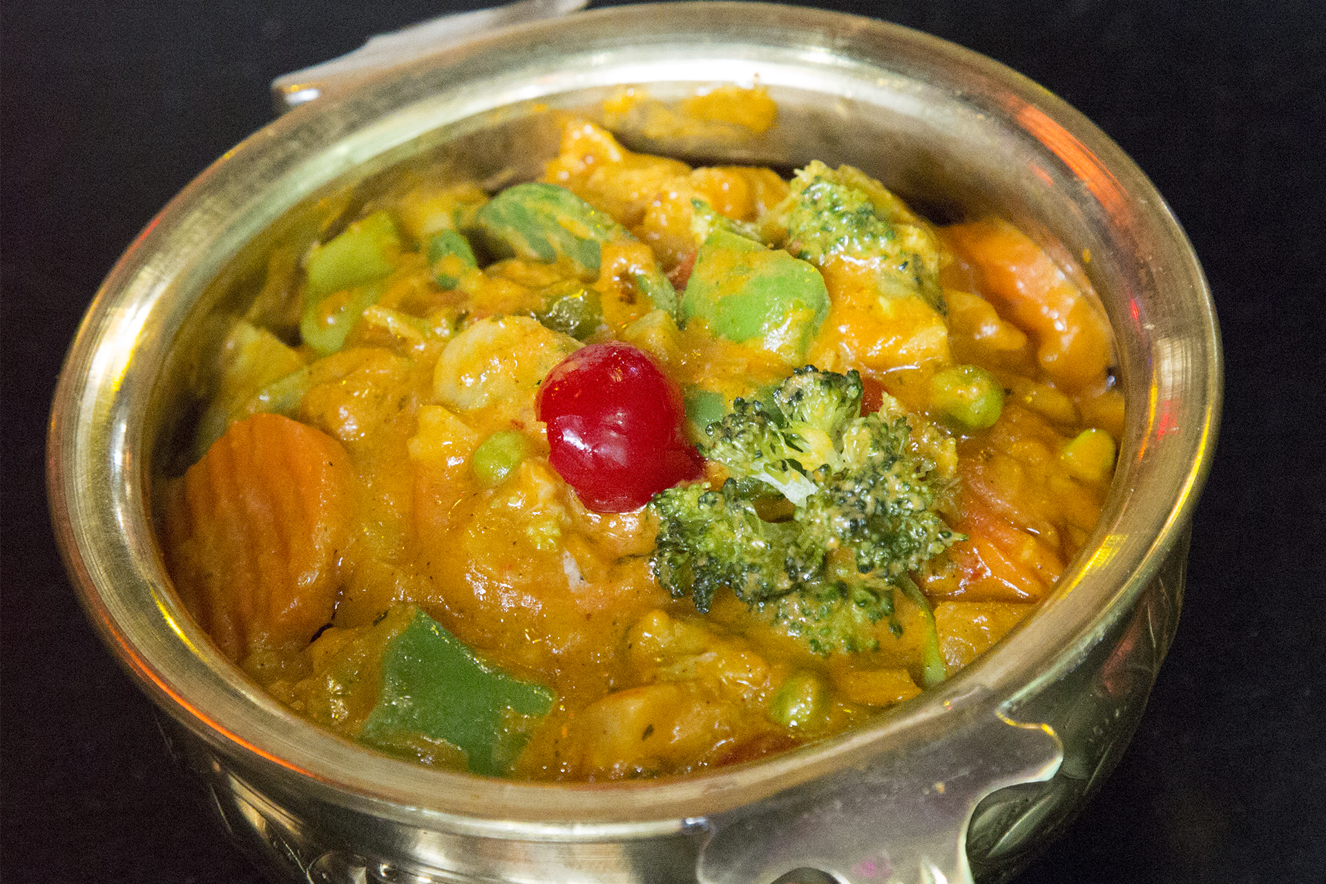 Order Sabat Subizan(mix vegetables curry) food online from Bombay Chowk store, New York on bringmethat.com