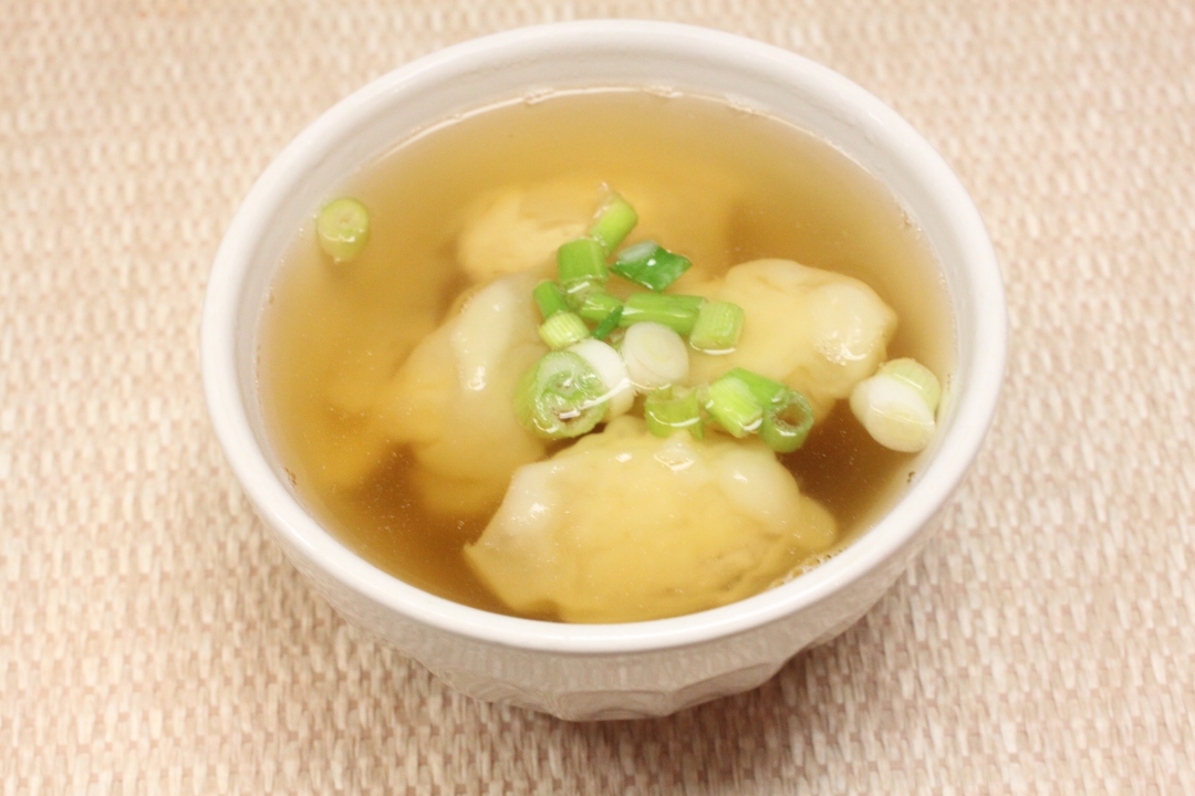 Order Wonton Soup food online from Giggling rice thai togo store, Brookline on bringmethat.com