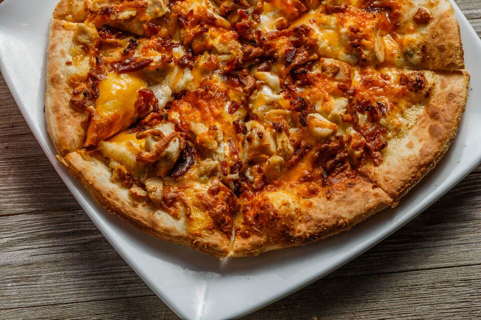 Order Chicken Bacon Ranch Pizza food online from Big Mike's Sports Bar & Grill store, Denham Springs on bringmethat.com
