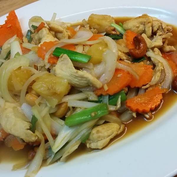 Order 3. Cashew Nut Chicken food online from Little Thai Cafe store, Houston on bringmethat.com