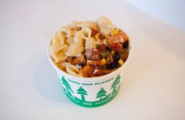 Order Rosie's Chili Mac - cup food online from Grilled Cheese Mania store, Harrisonburg on bringmethat.com