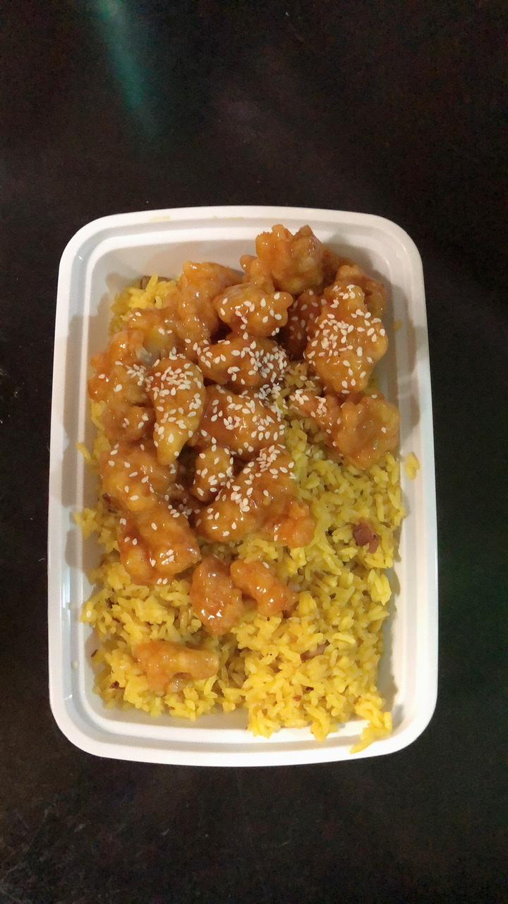 Order C24. Sesame Chicken Combo Dinner food online from Yummy House store, Bronx on bringmethat.com
