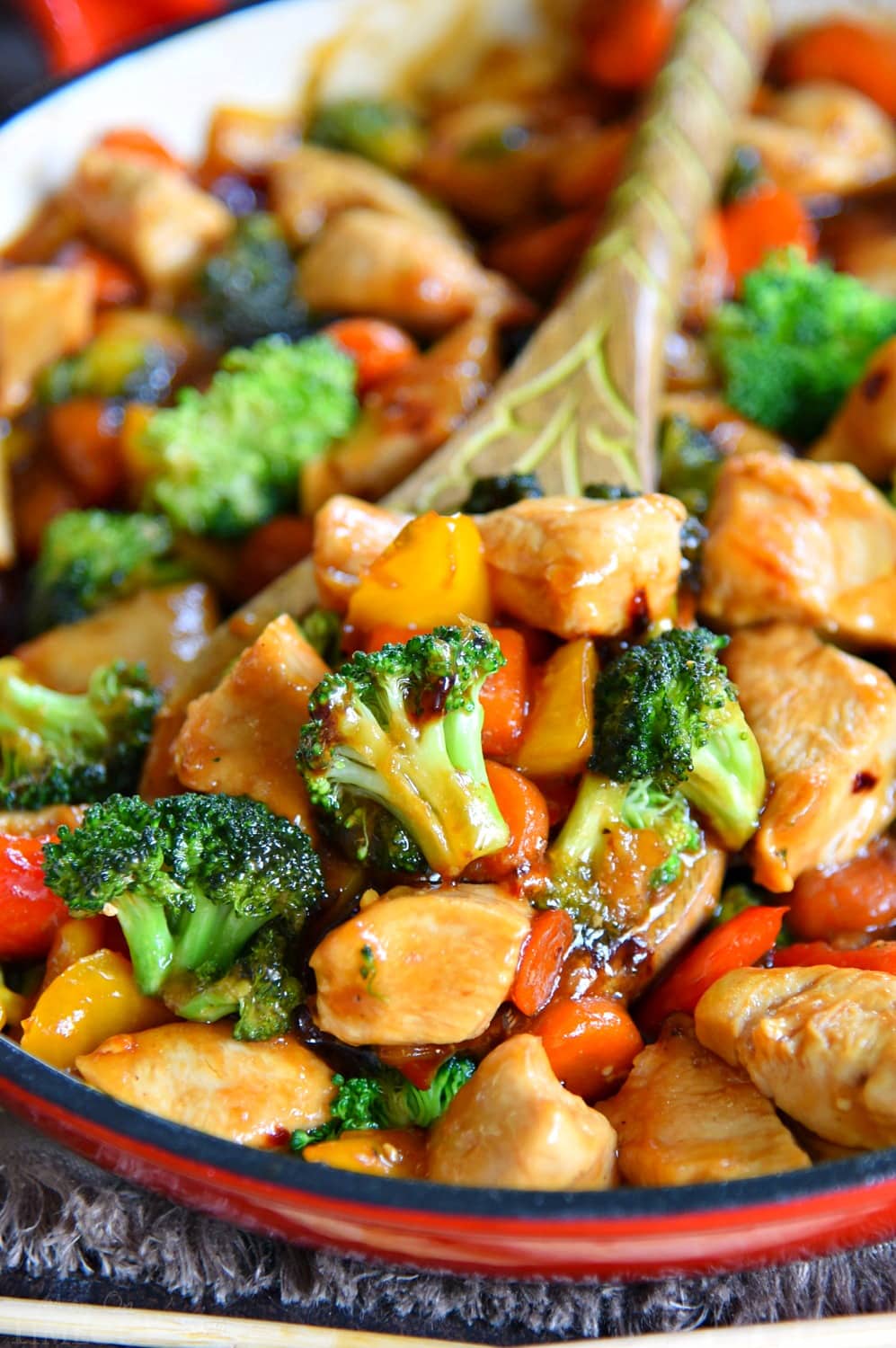 Order C12. Chicken with Broccoli food online from China First store, Seattle on bringmethat.com
