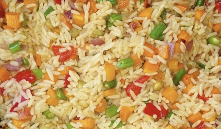 Order Vegetable Fried Rice and Salad food online from Pelicana Chicken store, Brooklyn on bringmethat.com