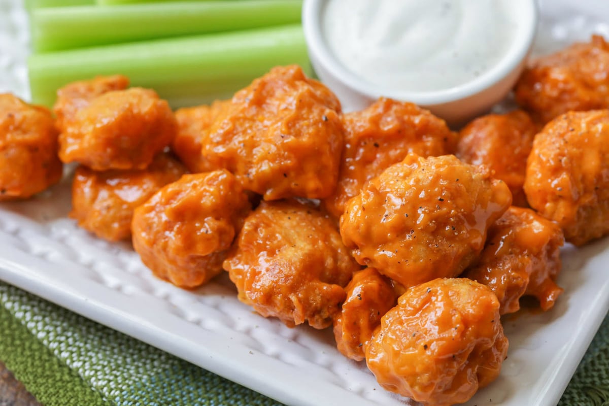 Order Boneless Chicken Wings food online from Ametis Pizza store, Clifton on bringmethat.com