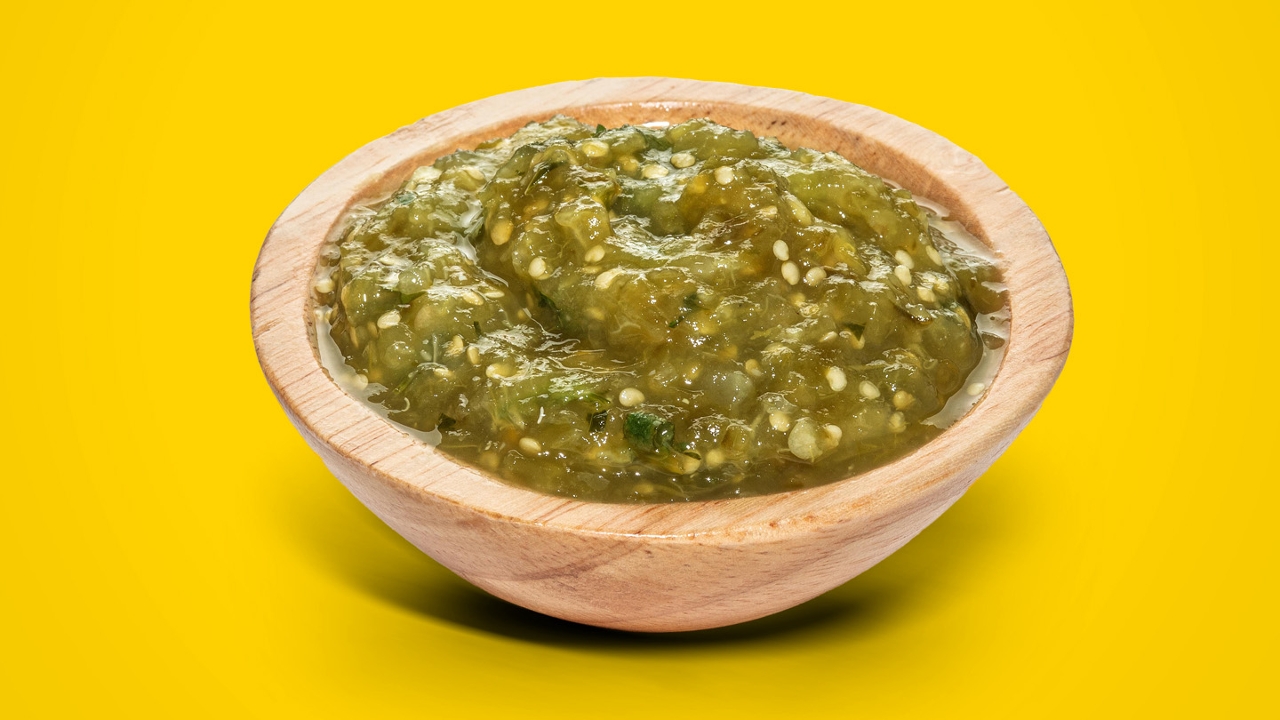 Order 8 Oz Tomatillo Salsa food online from Taco Palenque - North 10th store, Mcallen on bringmethat.com