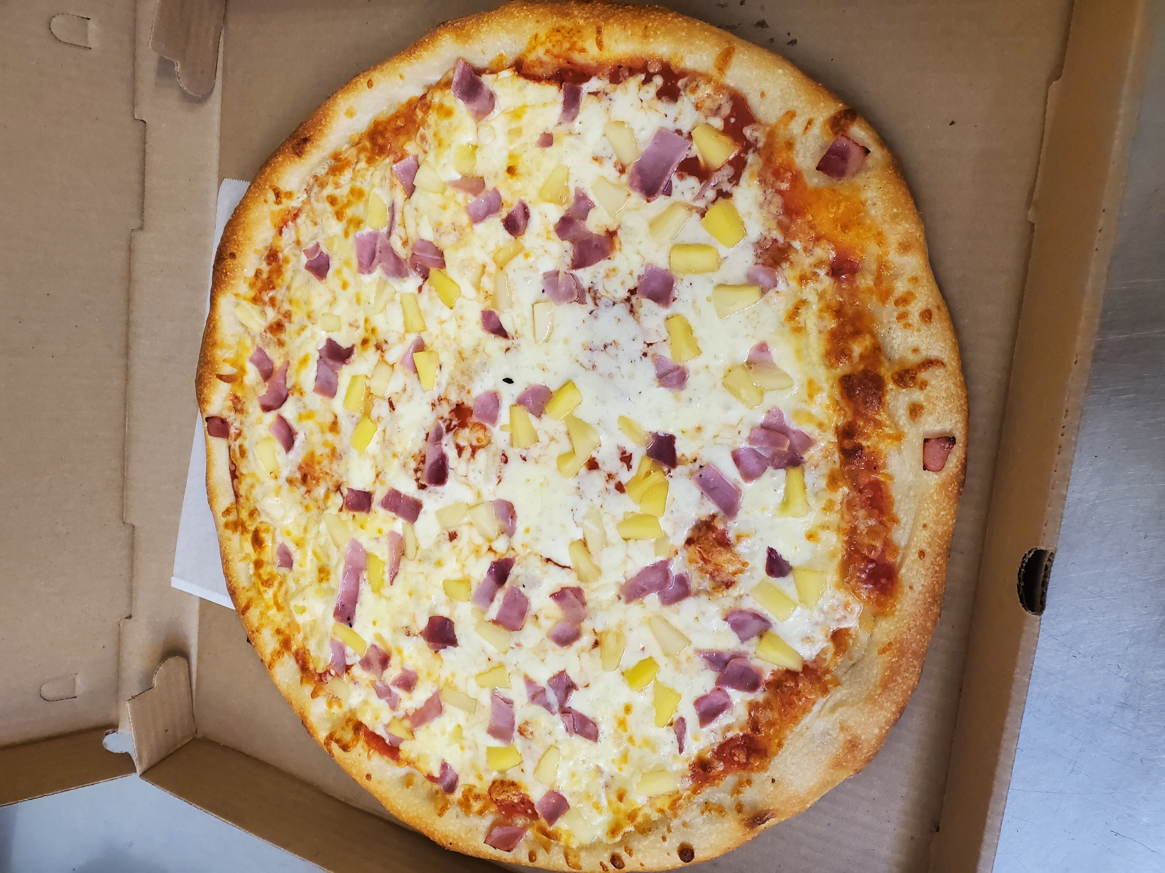 Order Hawaiian Pizza food online from Inferno Pizzeria -Cohoes store, Cohoes on bringmethat.com