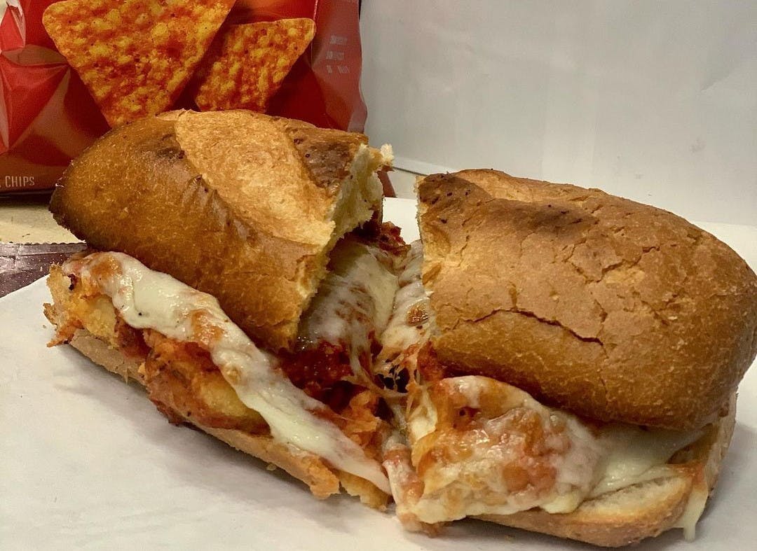 Order Chicken Parmesan Sandwich - Sandwich food online from Pizza to Go store, Willits on bringmethat.com