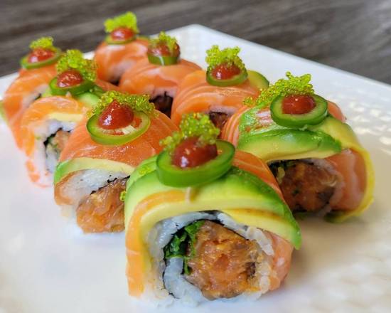 Order Spicy Titanic Roll food online from Haru Hana store, Palisades Park on bringmethat.com