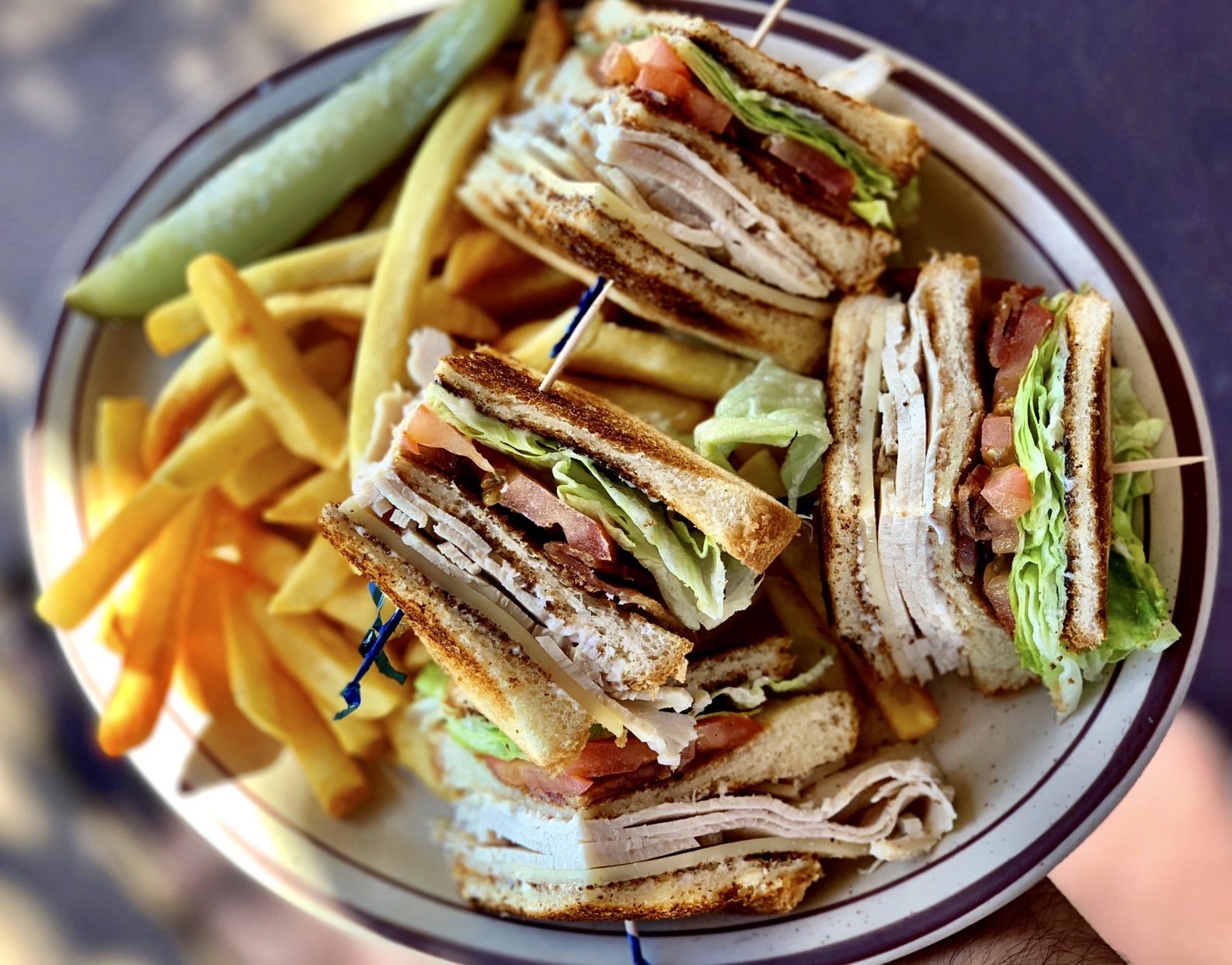 Order Turkey Club Sandwich food online from Eat'n Park store, Burbank on bringmethat.com