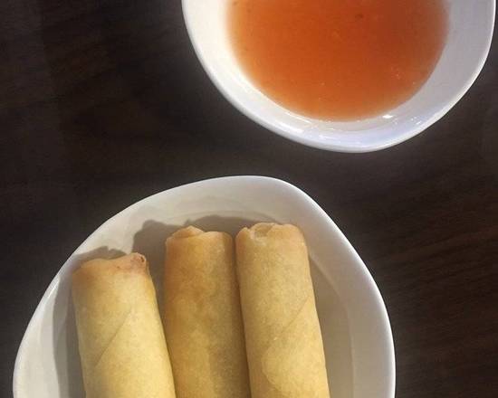 Order Vegetarian Spring Rolls food online from Fire Stone Chinese Cusine store, Kennesaw on bringmethat.com