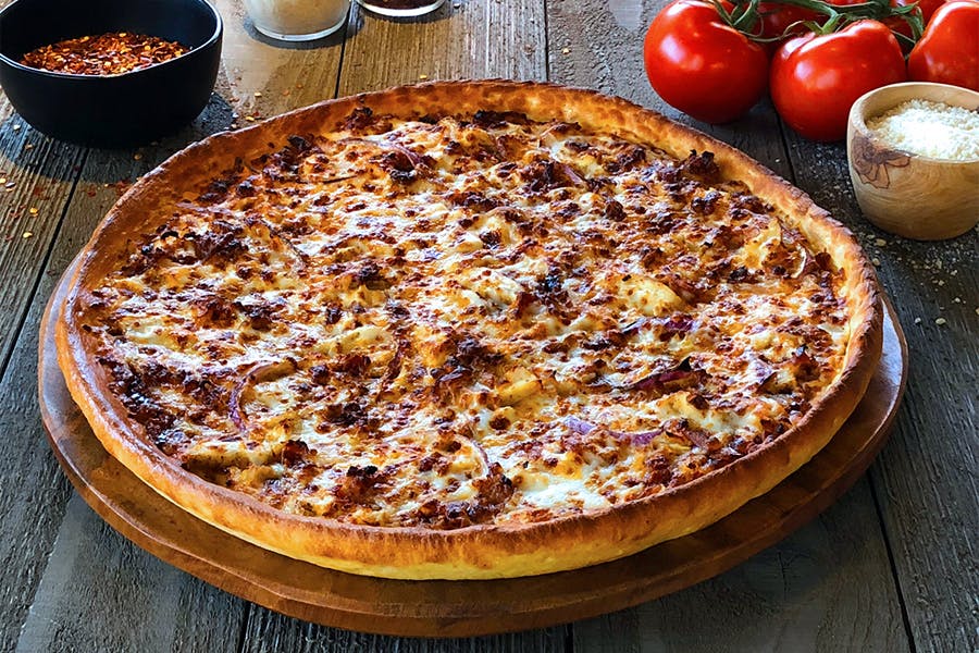 Order BBQ Chicken Pizza - Small 9'' food online from Simple Simon Pizza store, Paola on bringmethat.com