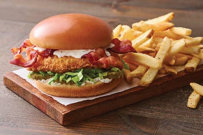 Order NEW Crispy Chicken Bacon Ranch Sandwich food online from Applebee store, Phoenix on bringmethat.com