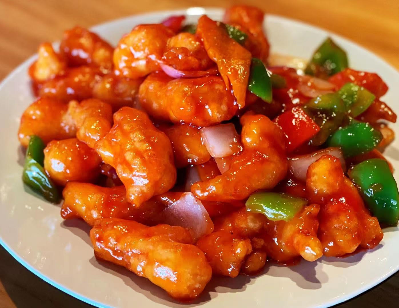 Order Sweet and Sour Chicken food online from Cafe Wang store, La Verne on bringmethat.com
