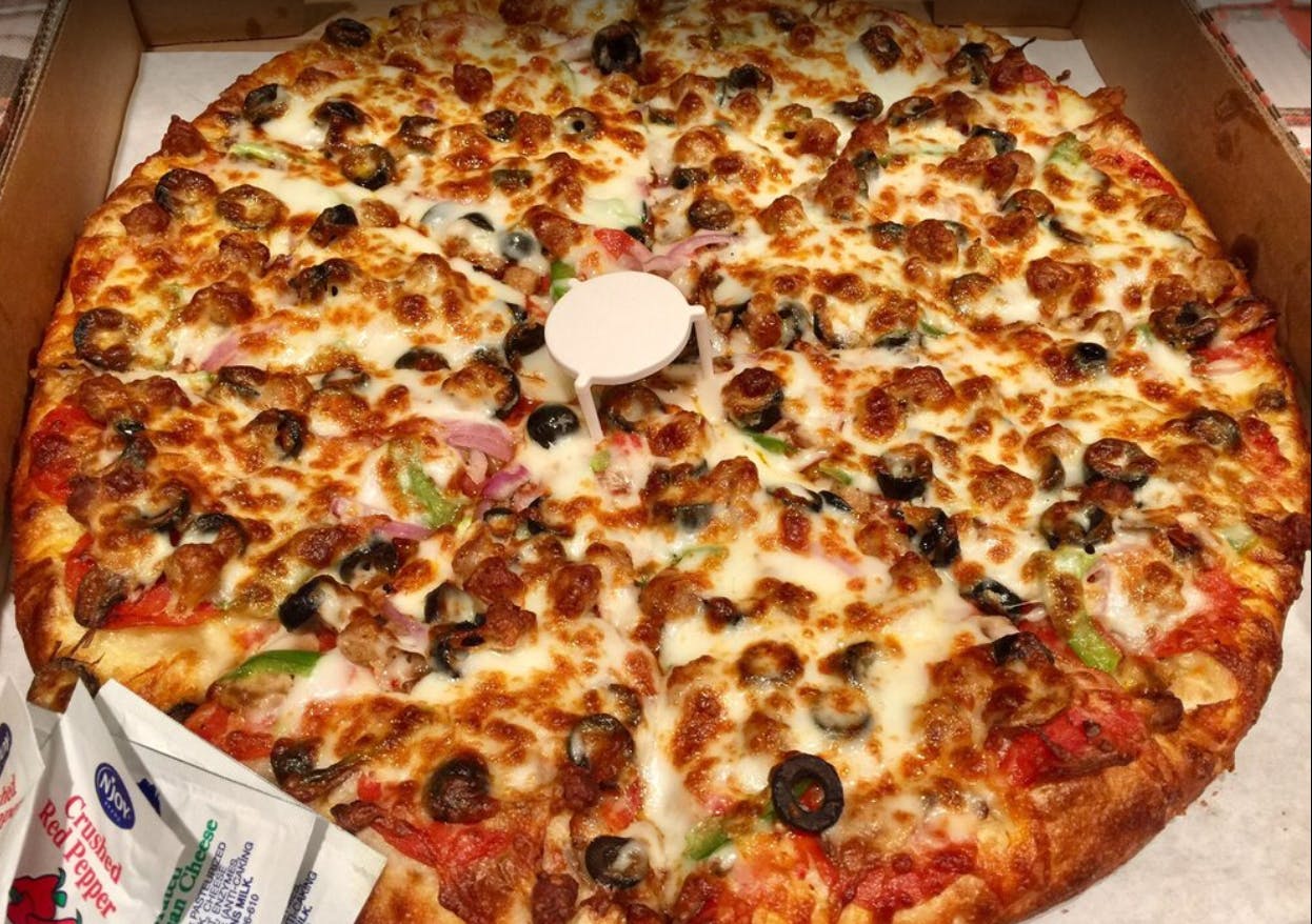 Order Supreme Pizza - Small 10'' food online from Davinci store, Richmond on bringmethat.com