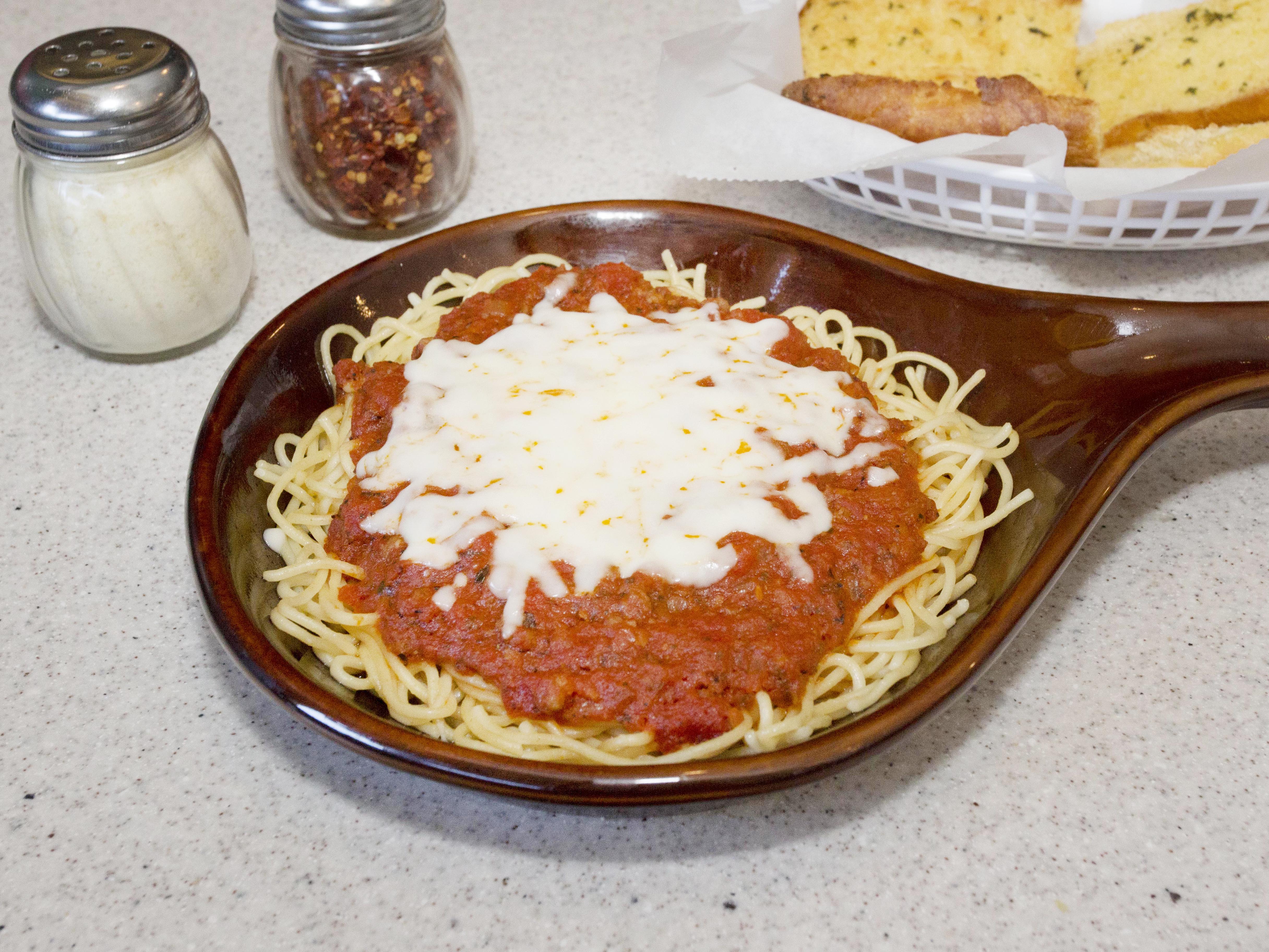 Order Spaghetti with Meat Sauce Dinner food online from Crusty Pizza store, Norco on bringmethat.com