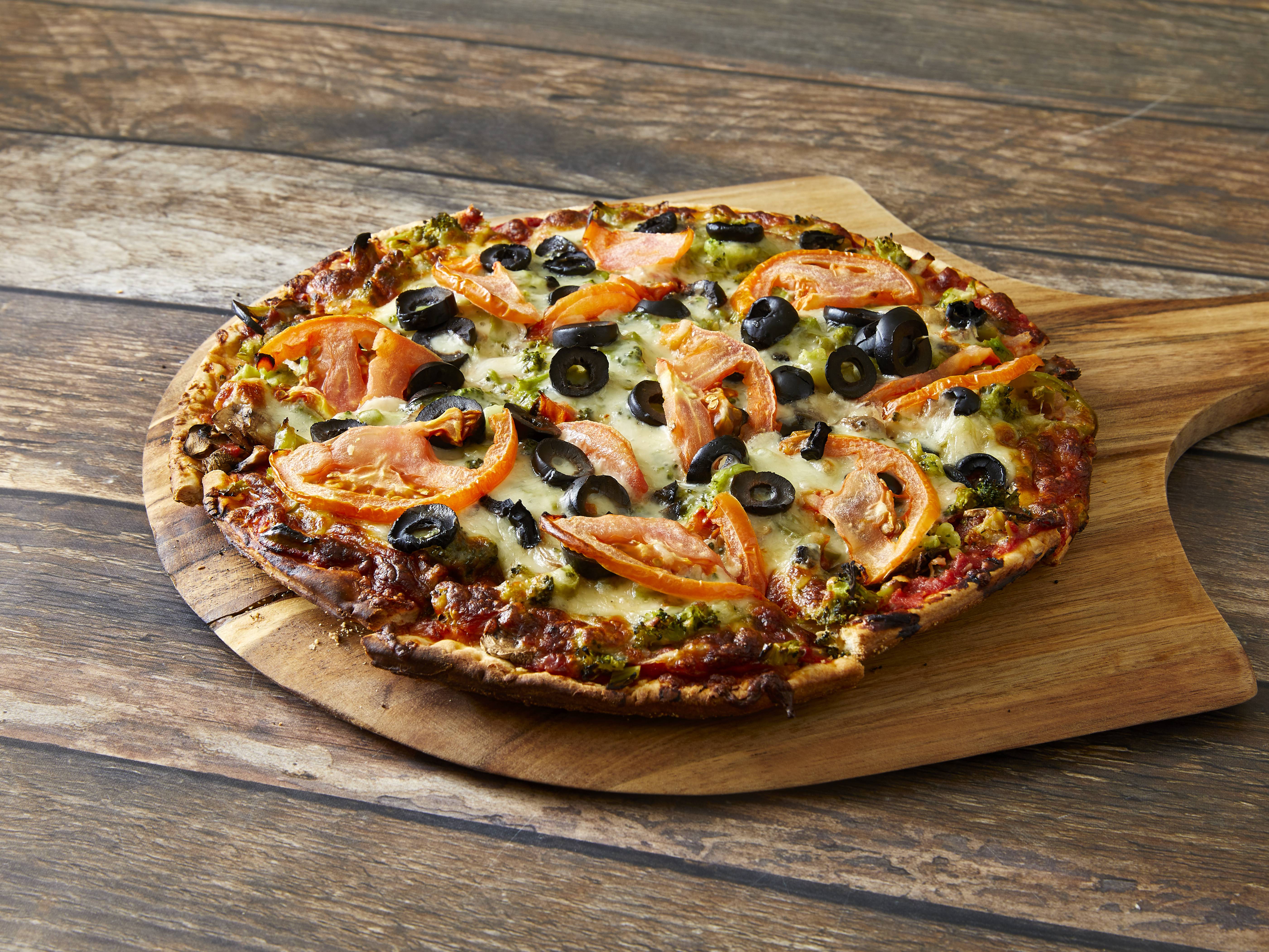 Order Extra Vegetarian Pizza food online from Chikago Pizza store, Chicago on bringmethat.com