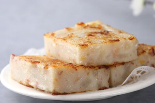 Order C08. Pan-Fried Turnip Cake    香煎萝卜糕 food online from Feng Ze Yuan store, San Francisco on bringmethat.com
