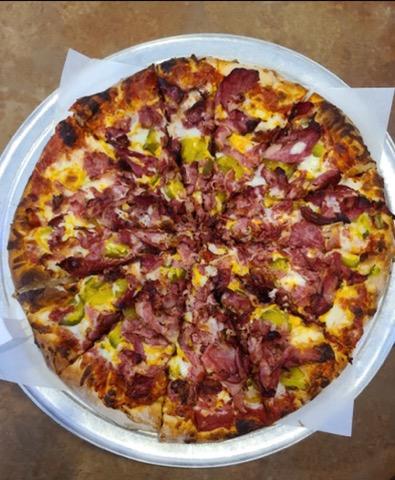 Order Pastrami Pizza food online from LA Pizza store, Victorville on bringmethat.com