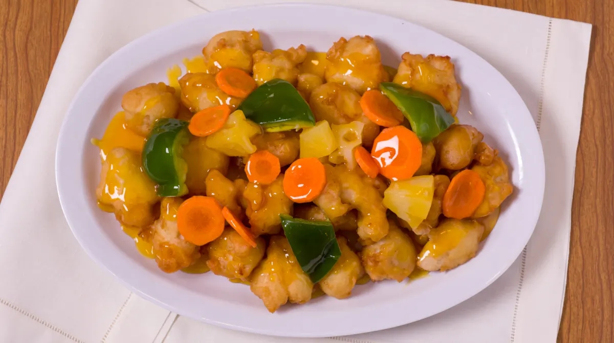 Order Sweet and Sour Chicken Dinner food online from Food Asia store, Westland on bringmethat.com
