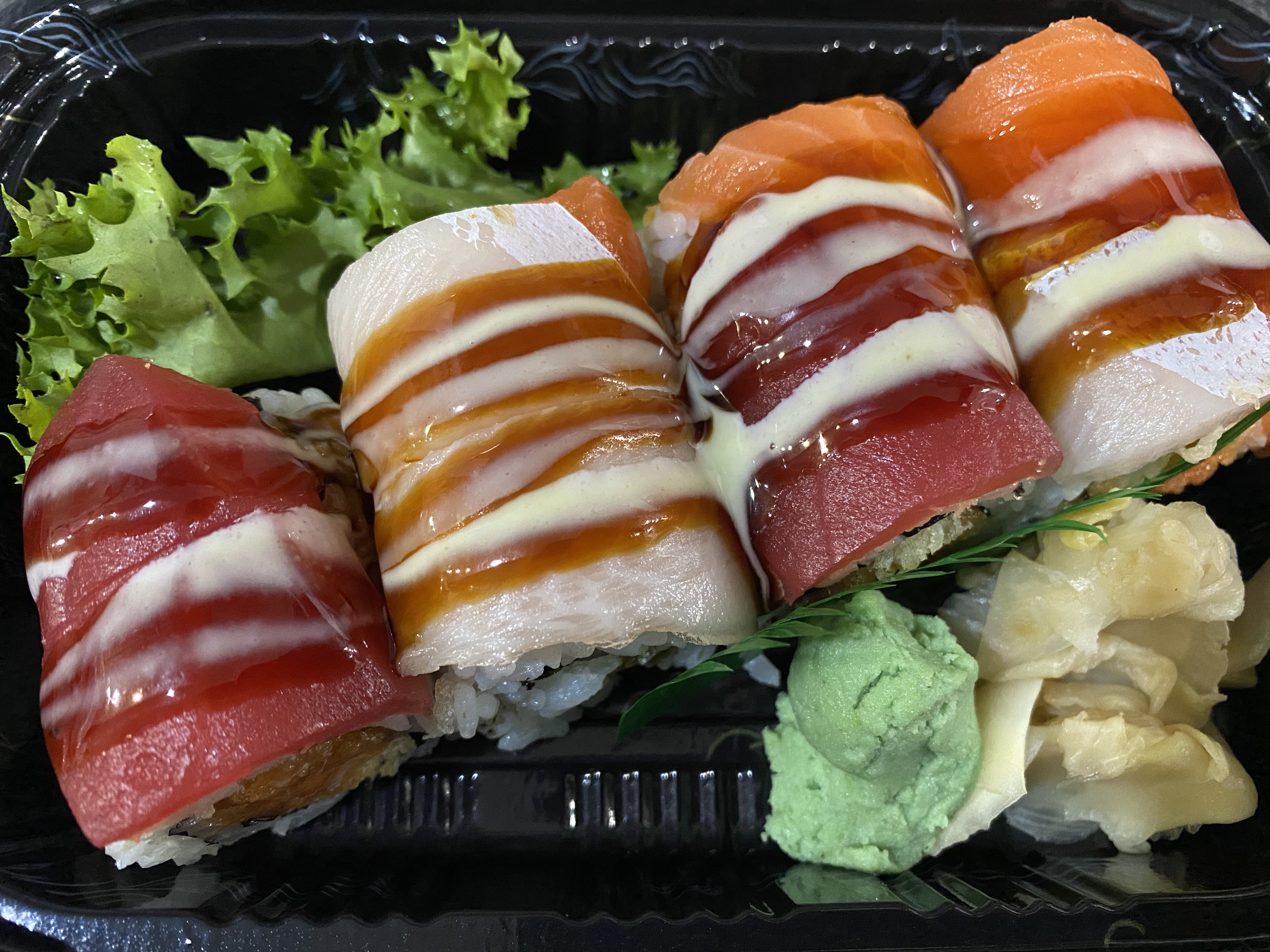 Order Triple Roll food online from Bayard Sushi store, New York on bringmethat.com