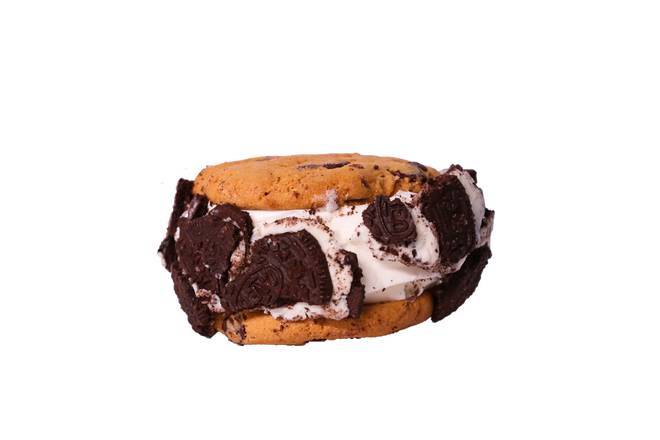 Order Oreo Cookiewich food online from Twistee Treat store, Houston on bringmethat.com