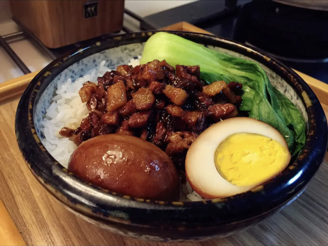 Order Braised pork Over Rice（卤肉饭） food online from Teapot store, Pleasant Hill on bringmethat.com