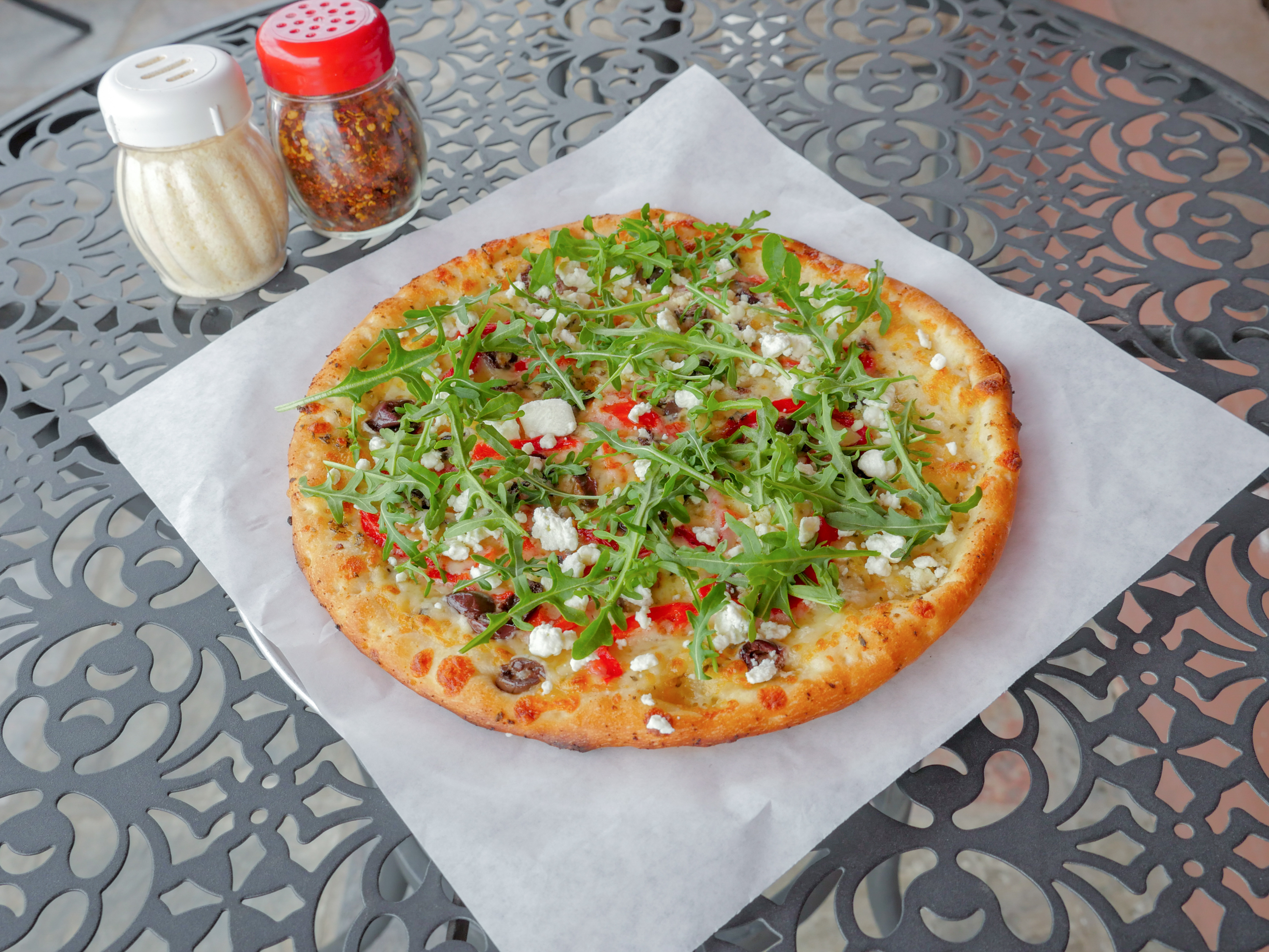 Order 10” OVE's Special Pizza food online from Ove Pizzeria store, Studio City on bringmethat.com