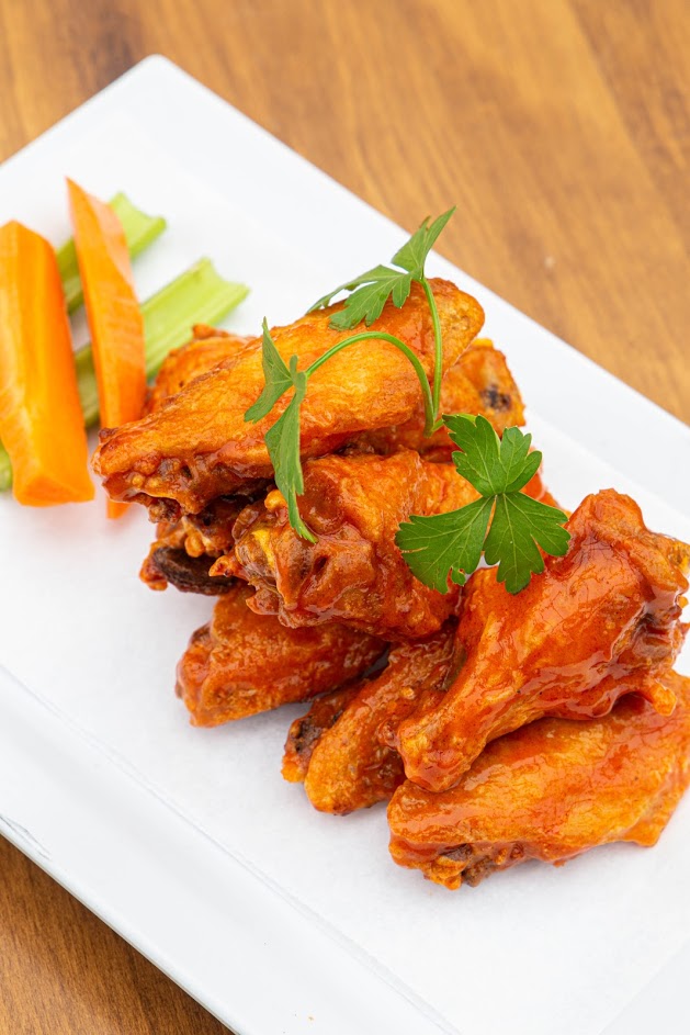 Order Buffalo Wings food online from Prairie House Tavern store, Buffalo Grove on bringmethat.com