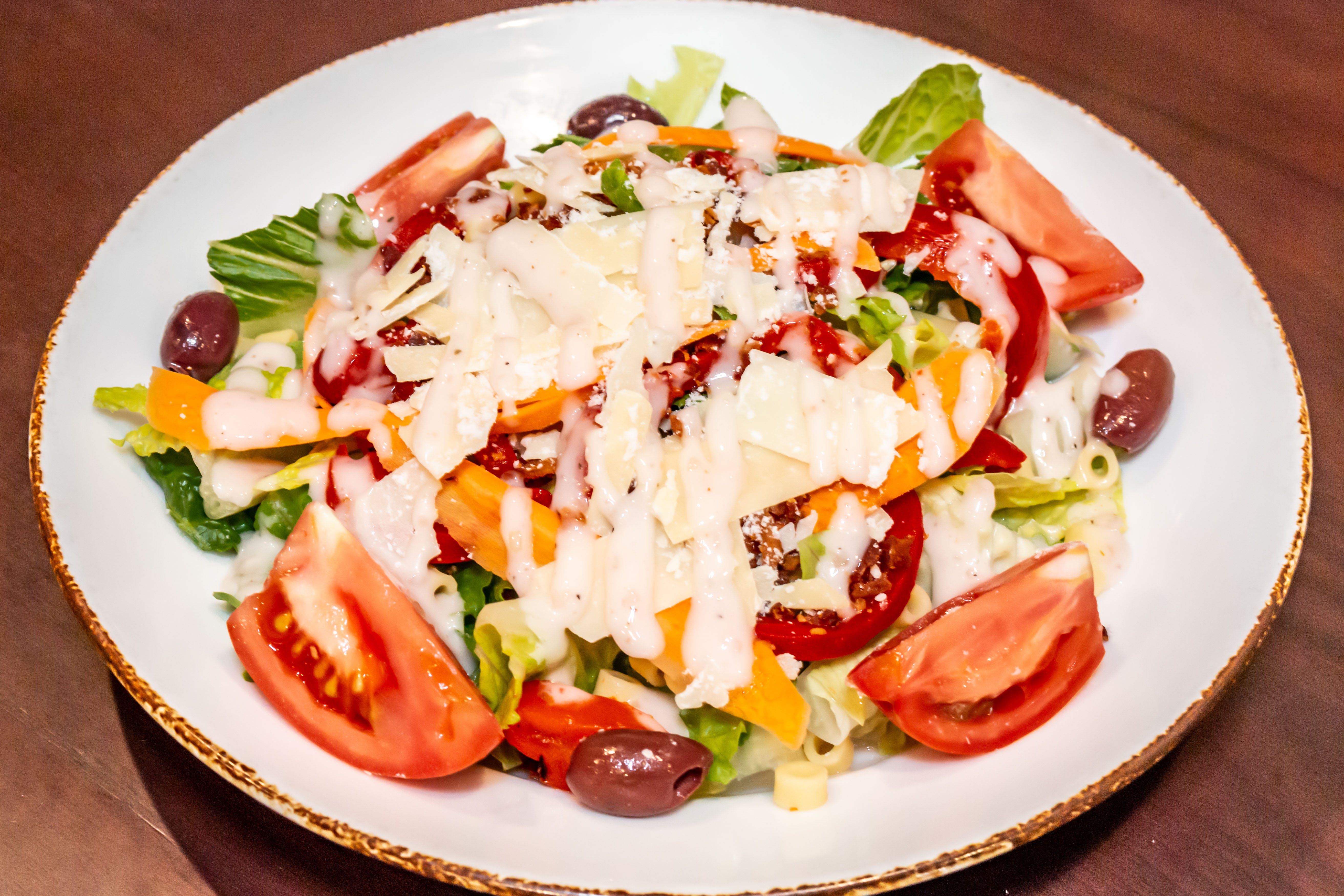 Order Mamma's Chopped Salad - Salad food online from Mamma Maria's Pizzeria and Ristorantes store, Bensenville on bringmethat.com