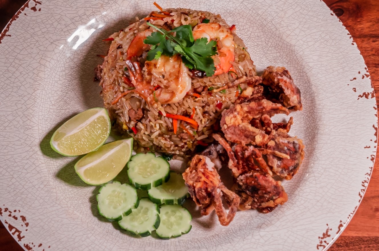 Order Soft Shell crab Fried rice food online from D.Eatery L Il Palco store, Buena Park on bringmethat.com