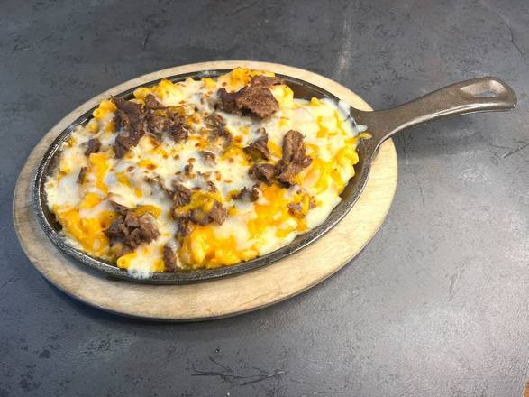 Order Beef Mac + Cheese Skillet food online from East Coast Wings + Grill store, Indian Trail on bringmethat.com