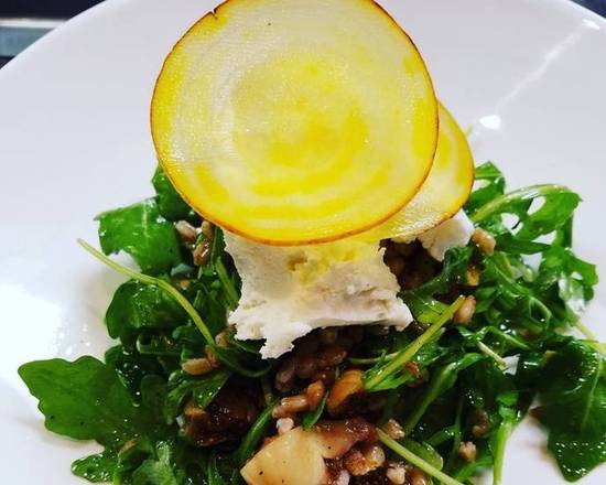 Order Fig Salad food online from Osteria Saporino store, Lower Moreland Township on bringmethat.com