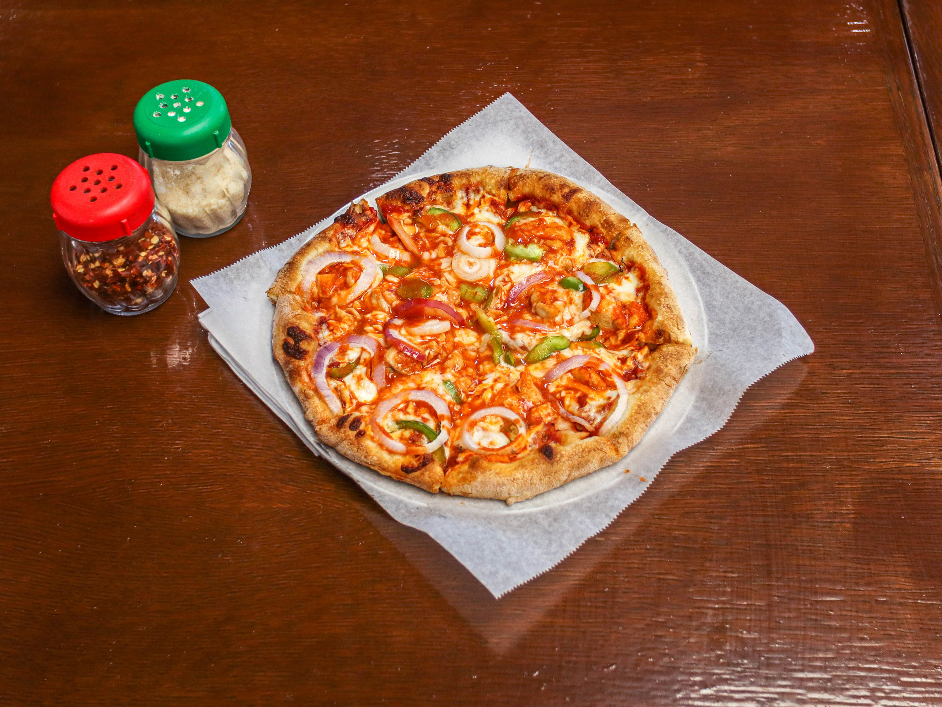 Order Buffalo Chicken Pizza food online from Mama Z Pizzeria store, Chino Hills on bringmethat.com