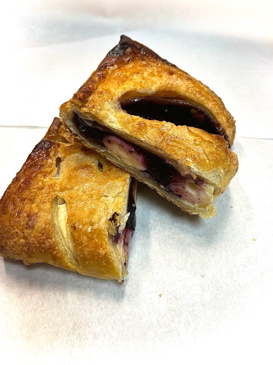 Order Blueberry Cream Cheese Danish food online from An Xuyen Bakery store, Portland on bringmethat.com