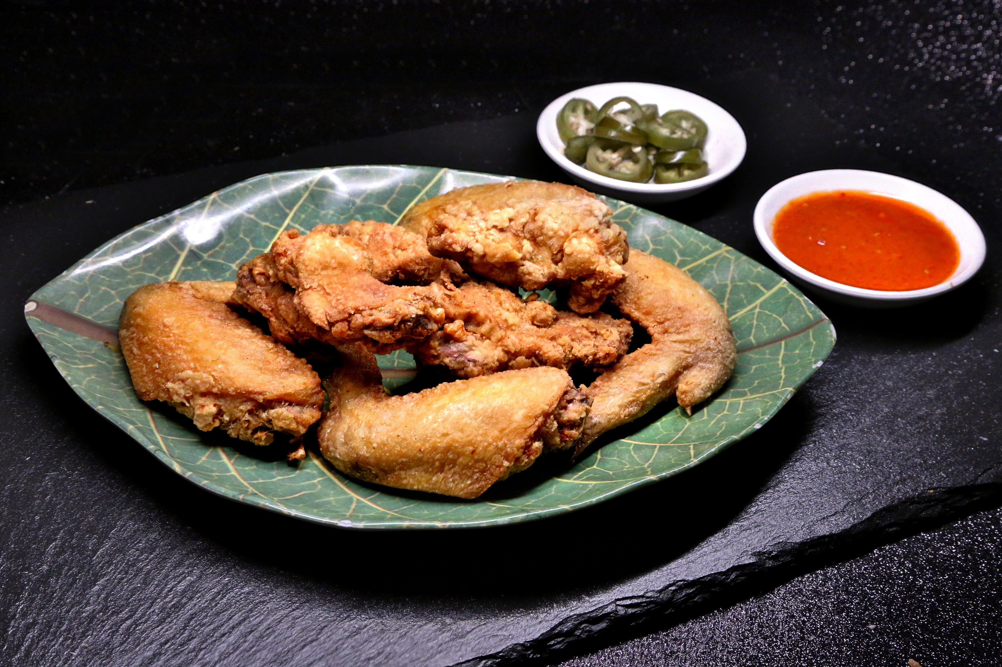 Order A2. Golden Fried Chicken Wings food online from Singapore Cafe store, Sugar Land on bringmethat.com