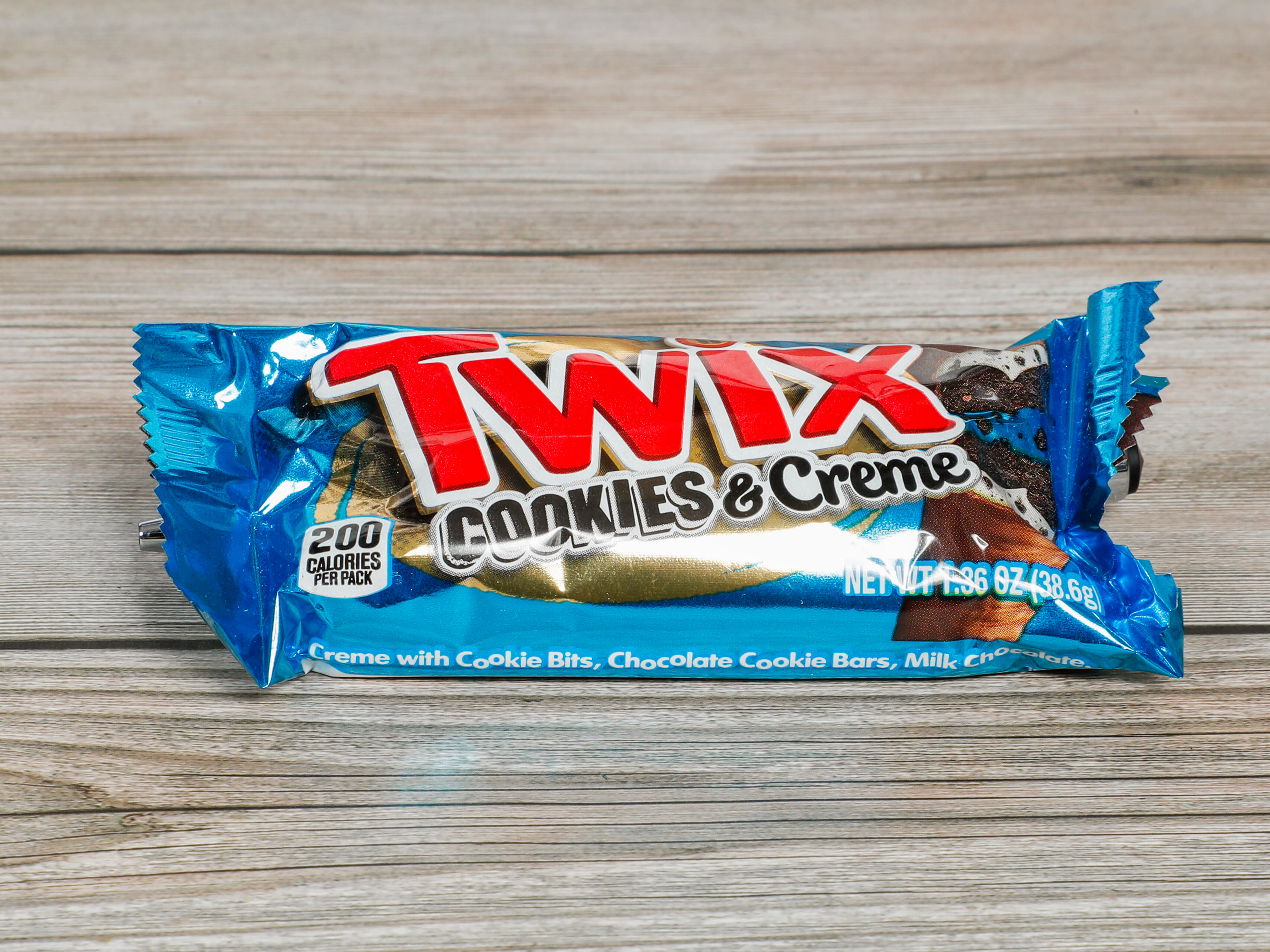 Order Twix Cookies and Creme food online from Amigos Halal Market store, Daly City on bringmethat.com