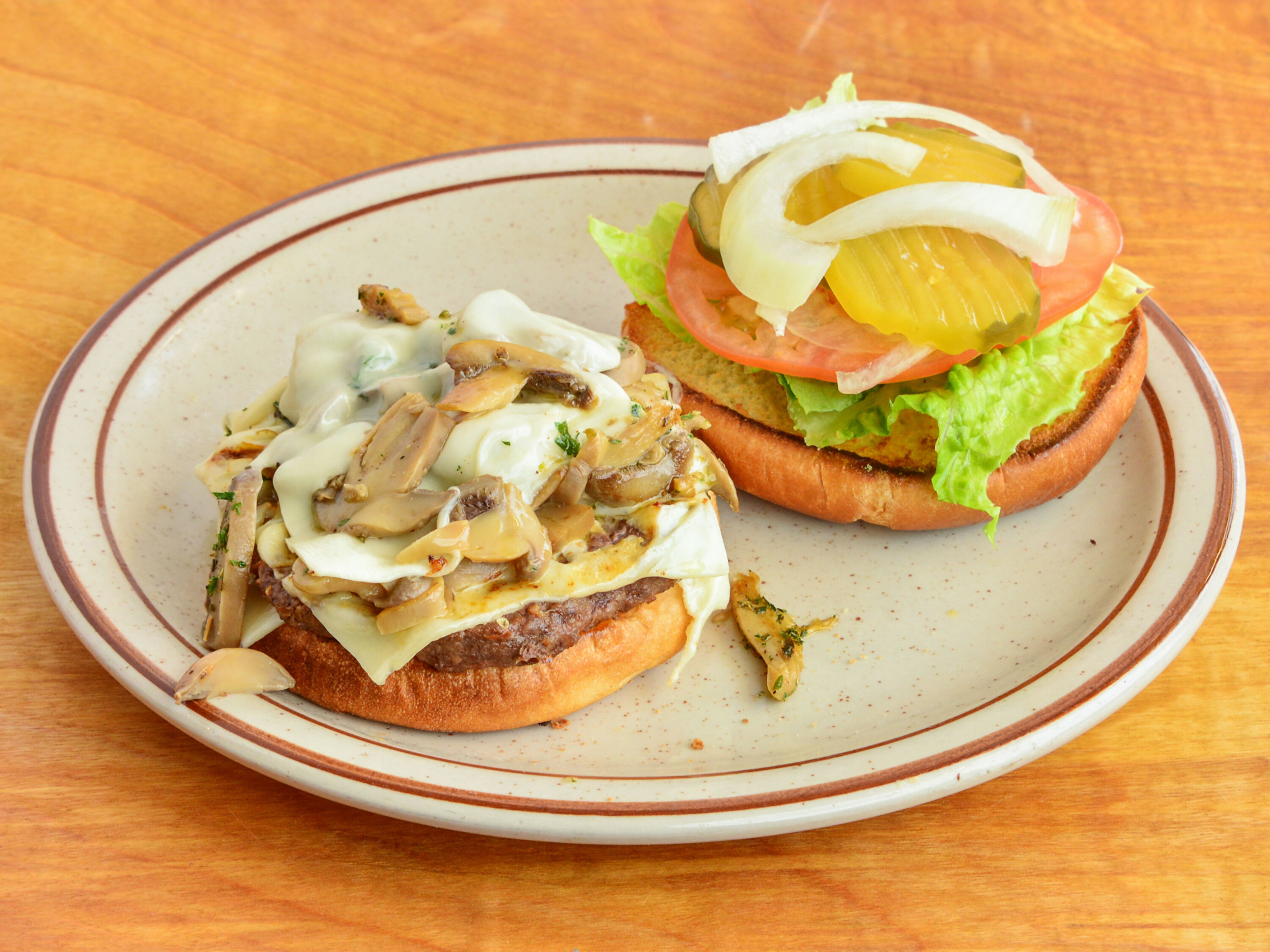 Order Mushroom Swiss Burger food online from Sidewalk Cafe store, Painesville on bringmethat.com