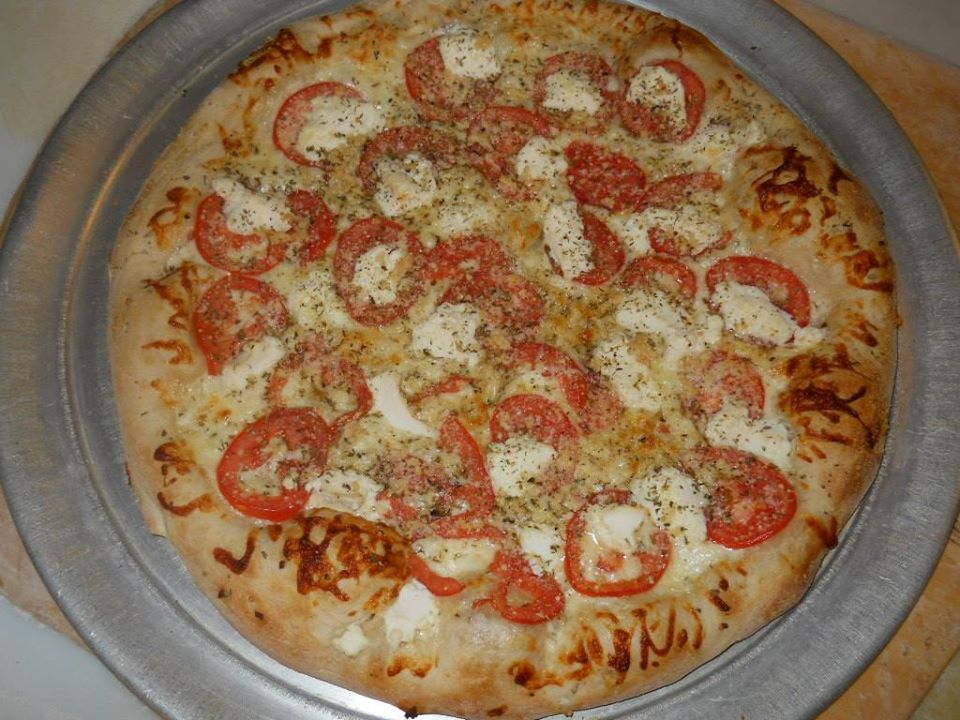Order White Ricotta Pizza food online from Roberto Pizza & Restaurant store, Pocono Summit on bringmethat.com