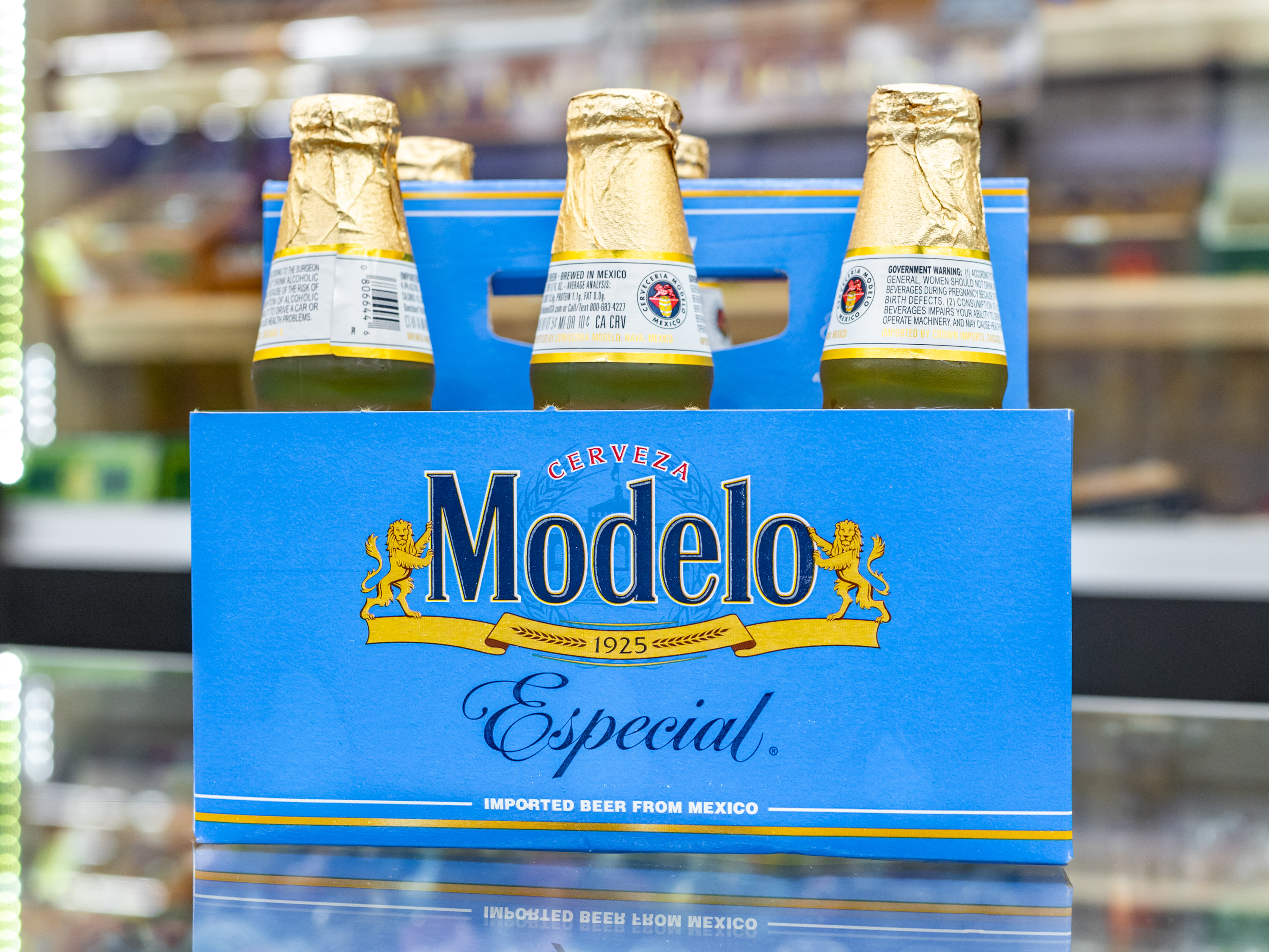 Order 6 Pack Bottled Modelo Especial  food online from Beer & Smoke Shop store, Nesconset on bringmethat.com