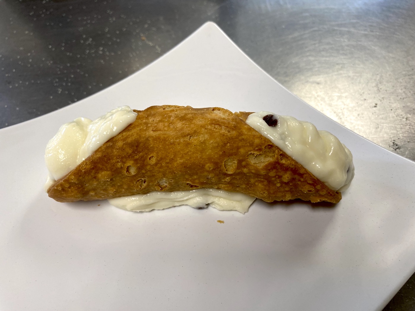 Order Cannoli food online from Heavenly Crust Pizza store, North Richland Hills on bringmethat.com
