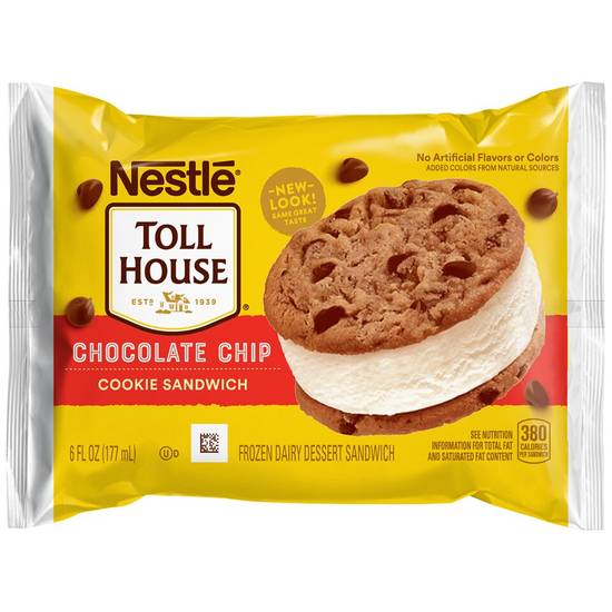 Order Nestle Tollhouse Chocolate Chip Cookie Sandwich, 6 OZ food online from CVS store, ORANGEBURG on bringmethat.com