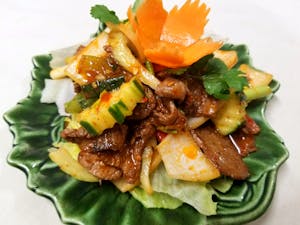 Order 18. Beef Salad (Yum Nua) food online from Siam Elephants Restaurant store, Elmira on bringmethat.com